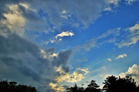 spreading-cloud-sky-blue-cloud-2